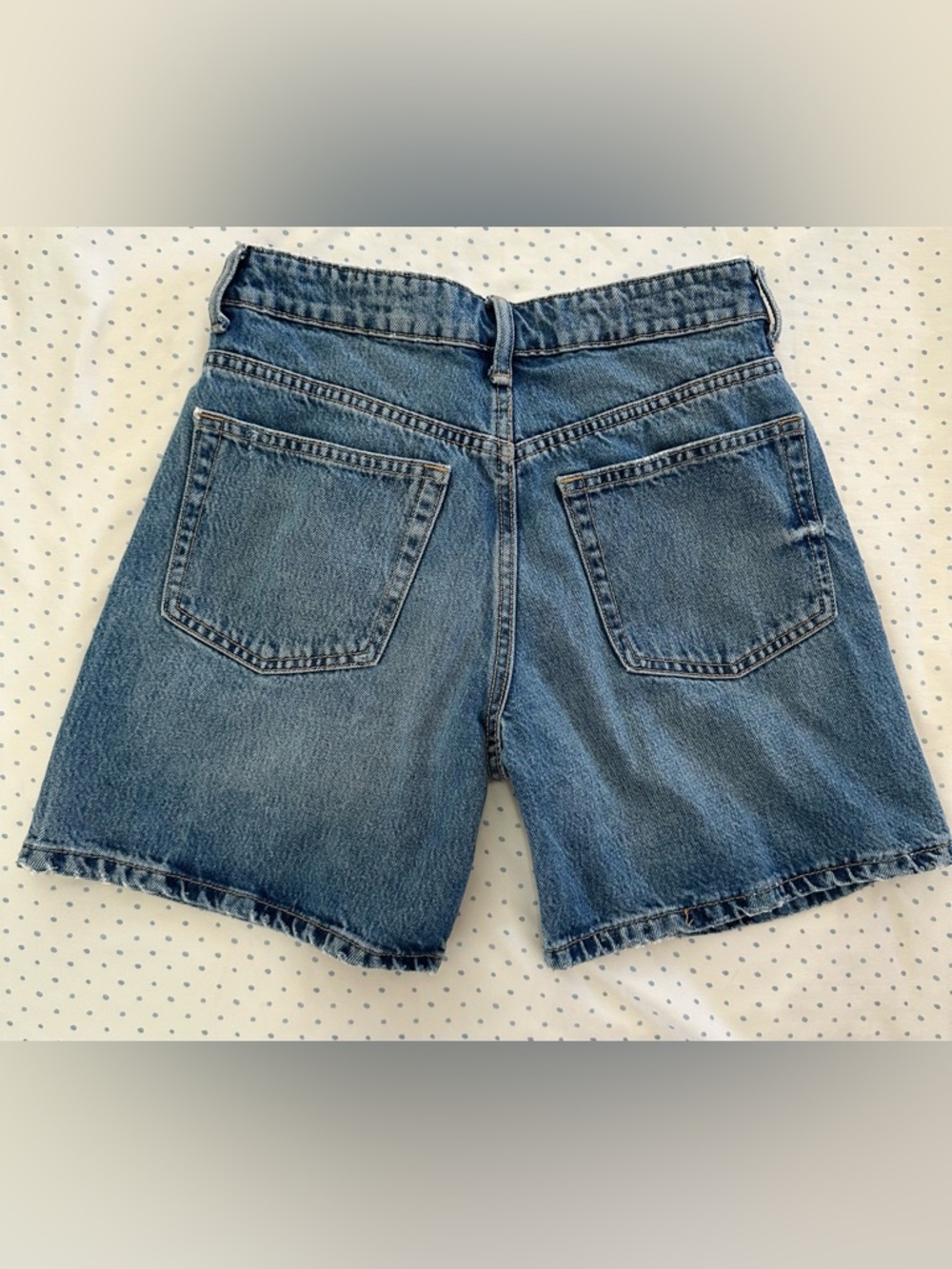 Zara Mom Jean Shorts High Waisted Denim Size 2 Medium Wash Casual Summer - Picture 4 of 5